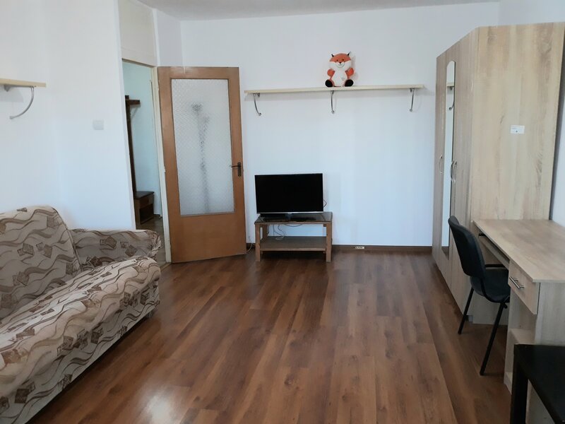 Lacul Tei, Parc, Universitatea Tehnica de Constructii, semistradal