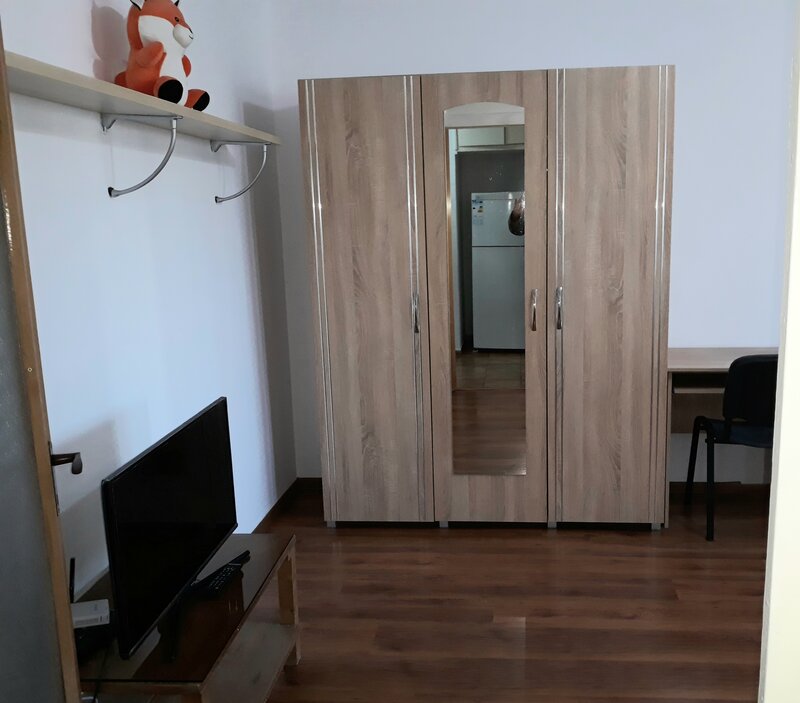 Lacul Tei, Parc, Universitatea Tehnica de Constructii, semistradal